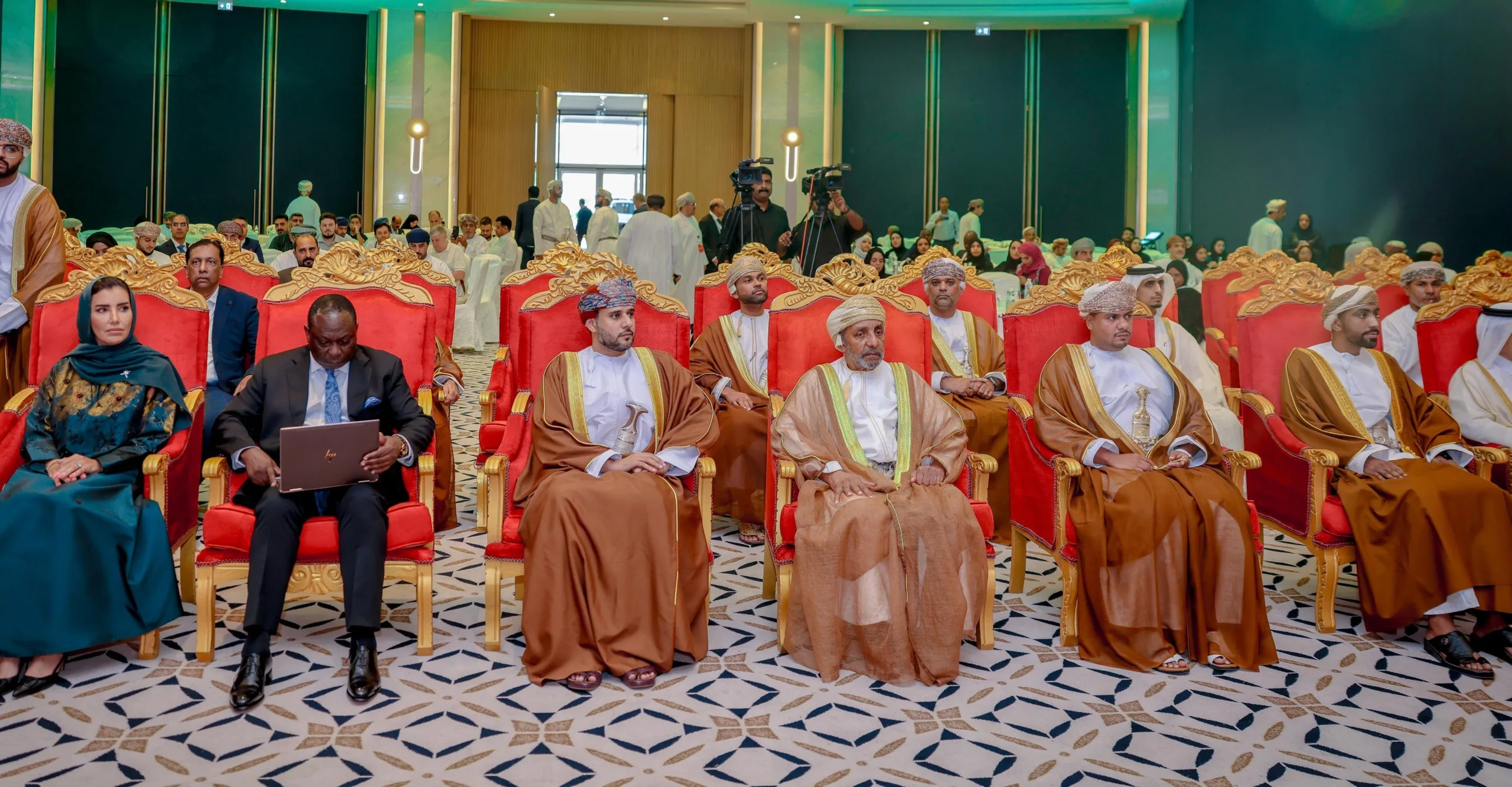 إطلاق مؤتمر الأعمال بين عُمان وشرق إفريقيا