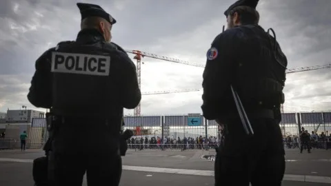 إلقاء القبض على 55 رجلاً في فرنسا بتهمة التواصل بشأن اعتداءات جنسية على الأطفال عبر تلغرام إلقاء القبض على 55 رجلاً في فرنسا بتهمة التواصل بشأن اعتداءات جنسية على الأطفال عبر تلغرام
