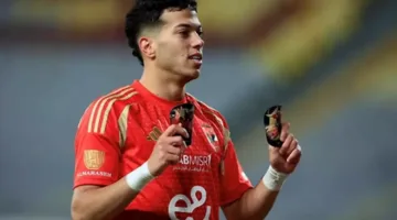 إمام عاشور يتألق بثنائية ويقود الأهلي لتقدم ساحق أمام المصري (فيديو)