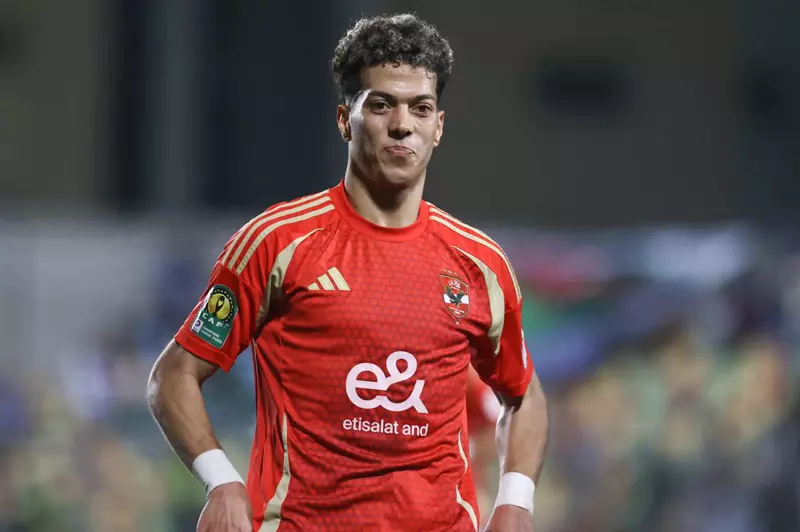 بطريقة متعب وغالي.. الشحات يمنح إمام عاشور مركز الهدّاف في الدوري المصري (فيديو) بطريقة متعب وغالي.. الشحات يمنح إمام عاشور مركز الهدّاف في الدوري المصري (فيديو)
