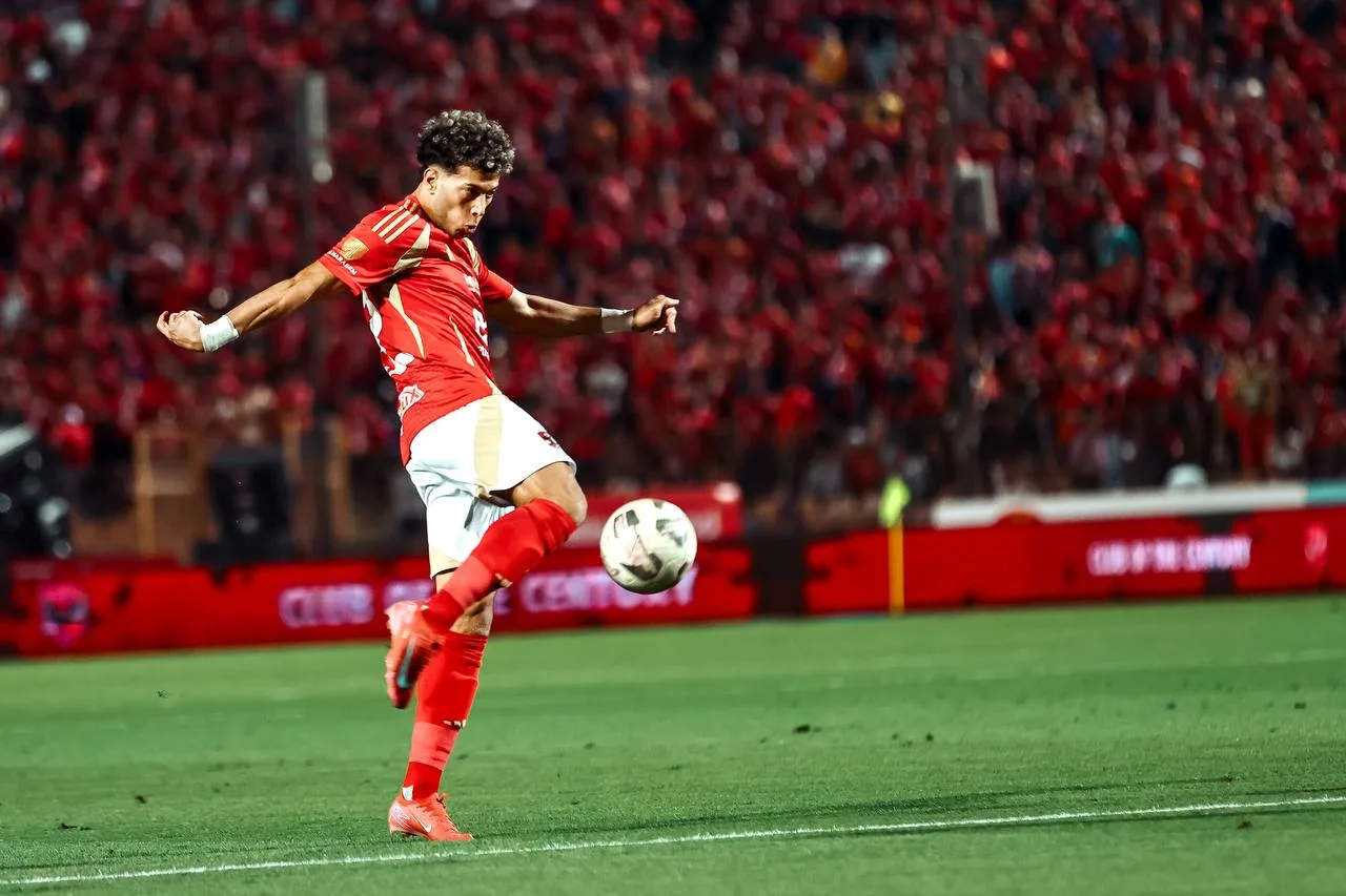 إمام عاشور يُرسل تحية إلى حسام حسن بعد الفوز بلقب الدوري إمام عاشور يُرسل تحية إلى حسام حسن بعد الفوز بلقب الدوري