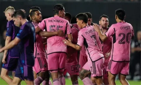 إنتر ميامي يتجنب هزيمة أخرى في الدوري الأمريكي. إنتر ميامي يتجنب هزيمة أخرى في الدوري الأمريكي.