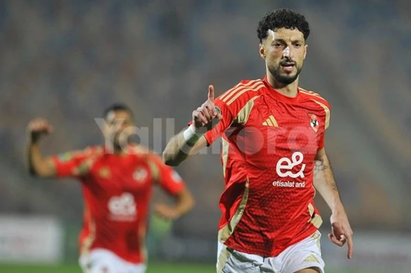 ساهم بـ7 أهداف: “النحاس” يُعيد تألق وسام أبو علي في الأهلي (فيديو) ساهم بـ7 أهداف: “النحاس” يُعيد تألق وسام أبو علي في الأهلي (فيديو)