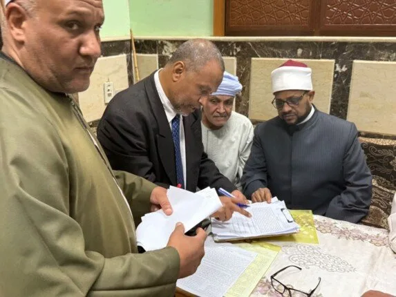 إنهاء خصومات ثأرية بالأقصر.. أمين البحوث الإسلامية يشكر «الطيب» على دوره في جلسات الصلح إنهاء خصومات ثأرية بالأقصر.. أمين البحوث الإسلامية يشكر «الطيب» على دوره في جلسات الصلح