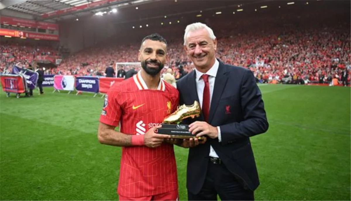 إيان راش: كنت أود أن يكون محمد صلاح زميلاً لي في ليفربول، وقد يتجاوز رقمي القياسي. إيان راش: كنت أود أن يكون محمد صلاح زميلاً لي في ليفربول، وقد يتجاوز رقمي القياسي.