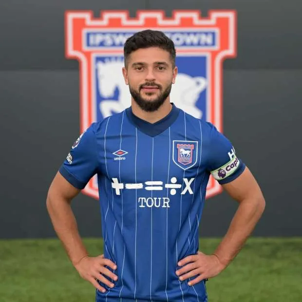 إيبسويتش تاون يرفض مفاوضات الزمالك بشأن سام مرسي إيبسويتش تاون يرفض مفاوضات الزمالك بشأن سام مرسي