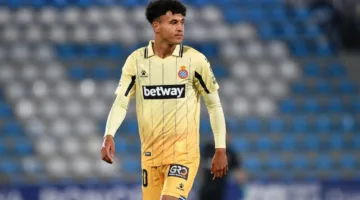 إيقاف عمر الهلالي في الدوري الإسباني