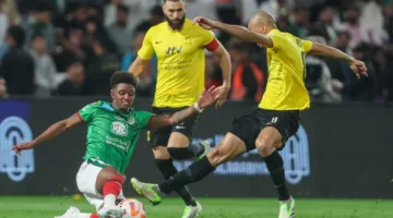 العمري يحتفي بالبطولة: بنزيما قائد فعلي.. ولم أقرر مصيري مع الاتحاد بعد