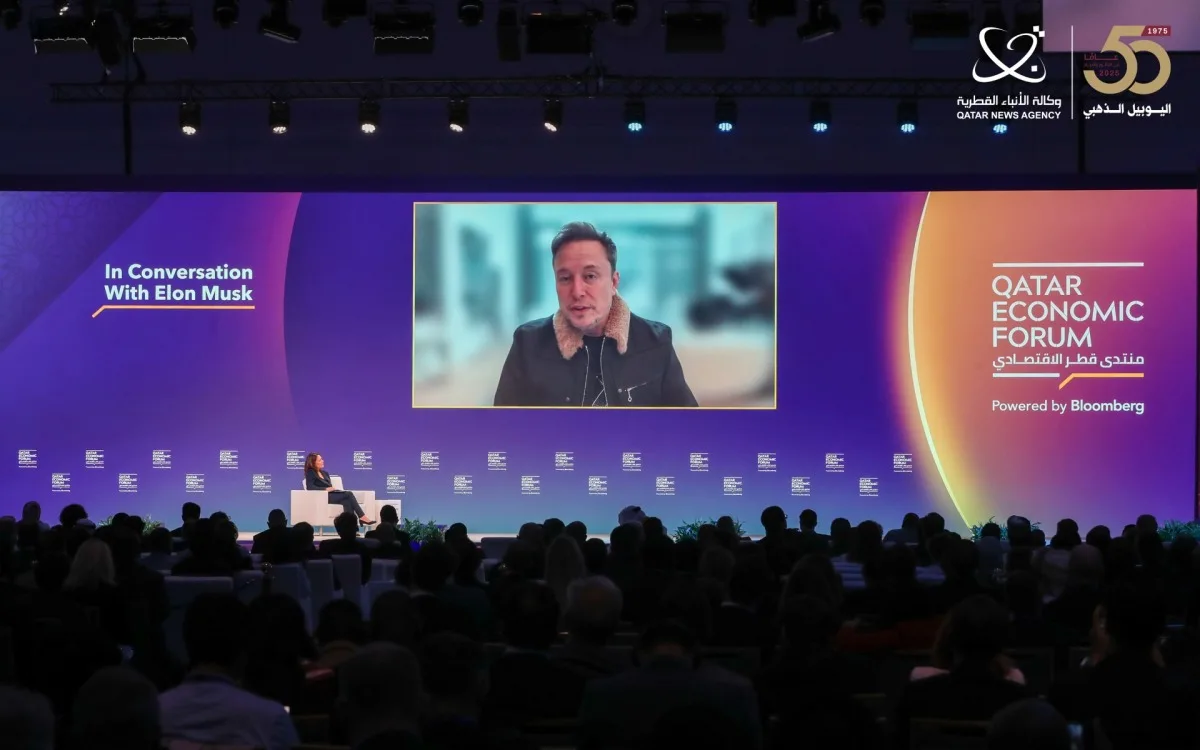 إيلون ماسك يقدم رؤاه المستقبلية حول الذكاء الاصطناعي والمركبات الكهربائية إيلون ماسك يقدم رؤاه المستقبلية حول الذكاء الاصطناعي والمركبات الكهربائية