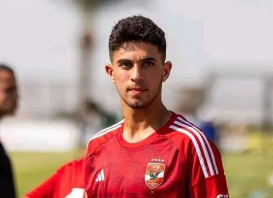 اتجاه قوي داخل الأهلي لإعادة أحمد عابدين لتدعيم خط الدفاع في الموسم الجديد اتجاه قوي داخل الأهلي لإعادة أحمد عابدين لتدعيم خط الدفاع في الموسم الجديد