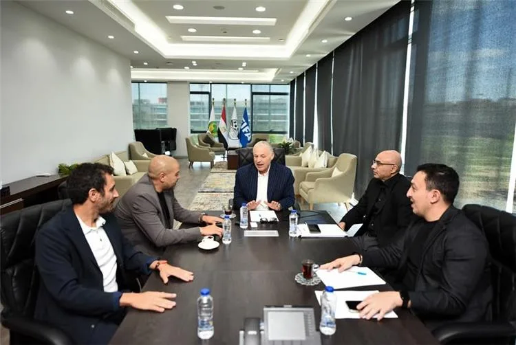 اجتماع بين هاني أبو ريدة وأحمد دياب لمناقشة سبل التعاون بين الاتحاد والرابطة