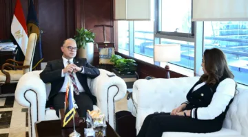 اجتماع تنسيقي بين “الرقابة المالية” و”التنمية المحلية” لبحث آليات الاستفادة من الخدمات المالية غير المصرفية في المحافظات