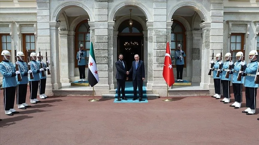 اجتماع سري بين أردوغان والشرع في إسطنبول