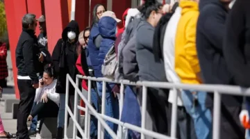ارتفاع طلبات إعانة البطالة الأسبوعية في الولايات المتحدة أكثر من المتوقع
