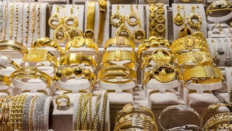 سعر الذهب بتاريخ الخميس 29 مايو 2025 يشهد انخفاضًا كبيرًا في منتصف التداولات.. وعيار 21 الحالي. سعر الذهب بتاريخ الخميس 29 مايو 2025 يشهد انخفاضًا كبيرًا في منتصف التداولات.. وعيار 21 الحالي.