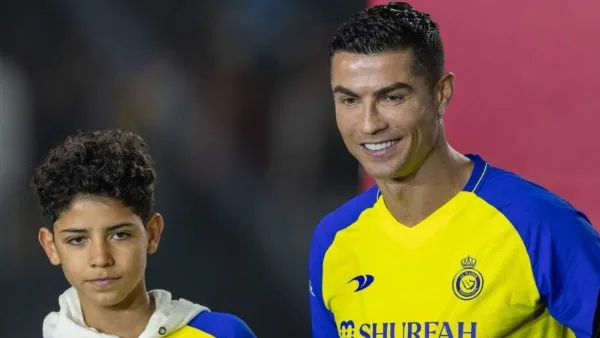 استدعاء نجل كريستيانو رونالدو لمنتخب البرتغال تحت 15 عاما للمشاركة ببطولة دولية بكرواتيا استدعاء نجل كريستيانو رونالدو لمنتخب البرتغال تحت 15 عاما للمشاركة ببطولة دولية بكرواتيا