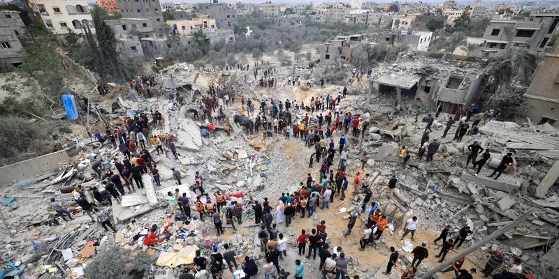 استشهاد 22 فلسطينيًّا في قصف الاحتلال المتواصل على قطاع غزة استشهاد 22 فلسطينيًّا في قصف الاحتلال المتواصل على قطاع غزة