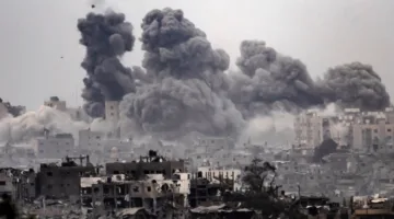 استشهاد 41 فلسطينيا في مجزرة إسرائيلية بسوق شعبية وغارات متفرقة على قطاع غزة