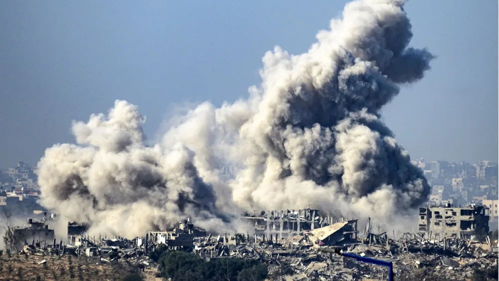استشهاد 51 فلسطينيًا جراء غارات إسرائيلية على غزة استشهاد 51 فلسطينيًا جراء غارات إسرائيلية على غزة