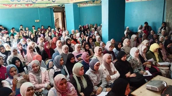 استمرار القوافل التعليمية للمرحلة الإعدادية بالغربية استمرار القوافل التعليمية للمرحلة الإعدادية بالغربية