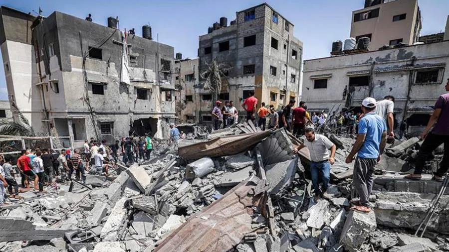 استُشهاد 4 فلسطينيين في قصف إسرائيلي على دير البلح وسط قطاع غزة استُشهاد 4 فلسطينيين في قصف إسرائيلي على دير البلح وسط قطاع غزة