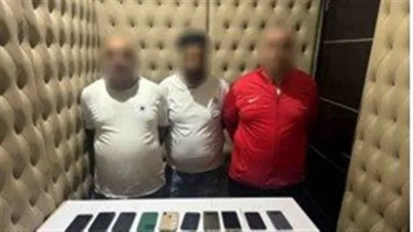 اعترف الثنائي الإجرامي في القاهرة بسرقة 11 هاتفا وتوجيههما لإرشاد عن عميلهما