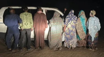 اعتقال شخصين لنقلهم (7) وافدين بدون تصريح حج