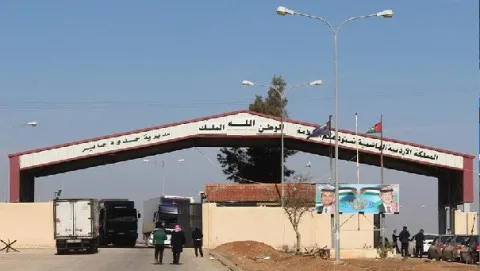 الأردن يتساهل في شرط الموافقة المسبقة للسفر البري لمواطنيه إلى سوريا