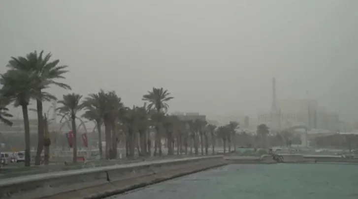 الأرصاد الجوية: غبار خفيف على الساحل وتحذير من رياح قوية وأمواج عالية في البحر الليلة الأرصاد الجوية: غبار خفيف على الساحل وتحذير من رياح قوية وأمواج عالية في البحر الليلة