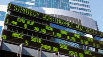 الأسهم الأمريكية تحقق أعلى زيادة شهرية منذ نهاية 2023
