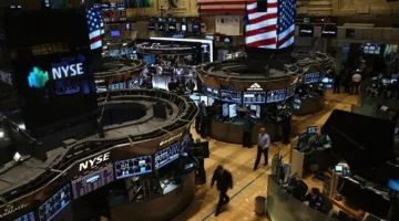 الأسواق الأمريكية تشهد انتعاشاً مع تراجع حدة التوترات التجارية وترقب لبيانات إنفيديا