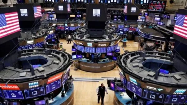 الأسهم الأمريكية تغلق على ارتفاع بعد تثبيت أسعار الفائدة الأسهم الأمريكية تغلق على ارتفاع بعد تثبيت أسعار الفائدة