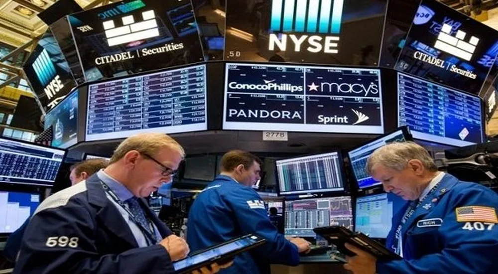 الأسهم الأمريكية تفقد ارتفاعاتها الأولية في تداولات ظهر اليوم الأسهم الأمريكية تفقد ارتفاعاتها الأولية في تداولات ظهر اليوم