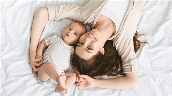 الأطعمة المناسبة وغير المناسبة للمرضعات: دليل غذائي متكامل لصحة الأم والطفل الأطعمة المناسبة وغير المناسبة للمرضعات: دليل غذائي متكامل لصحة الأم والطفل