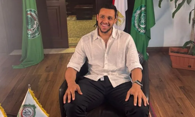 الأكاديمية العربية ت honors مصطفى عسل بعد احتلاله المرتبة الأولى في تصنيف الإسكواش العالمي. الأكاديمية العربية ت honors مصطفى عسل بعد احتلاله المرتبة الأولى في تصنيف الإسكواش العالمي.