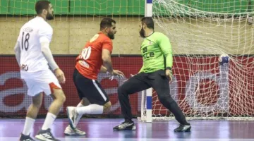 الأهلي يتفوق على الزمالك بنتيجة 31/26 ويتأهل لنهائي كأس السوبر الأفريقي في كرة اليد