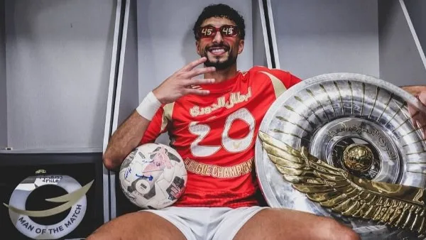 الأهلي يتوج بلقب الدوري بفوز ساحقسداسي… ووسام أبو علي يسجل اسمه بين الهدافين.