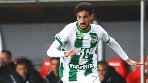 الأهلي يخاطب الاتحاد التونسي لإعفاء بن رمضان من معسكر يونيو المقبل الأهلي يخاطب الاتحاد التونسي لإعفاء بن رمضان من معسكر يونيو المقبل