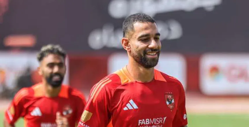 الأهلي يمنح عمرو السولية حق تقرير المصير الأهلي يمنح عمرو السولية حق تقرير المصير
