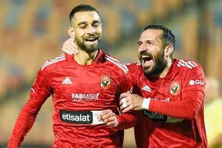 الأهلي ينتظر حكم ريفيرو بشأن معلول والسولية