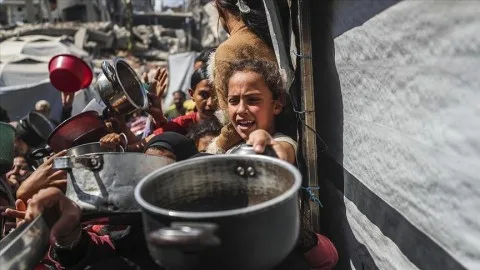 الأونروا: إسرائيل تنتهج سياسة تجويع متعمّدة بغزة وتستخدم المساعدات سلاحا الأونروا: إسرائيل تنتهج سياسة تجويع متعمّدة بغزة وتستخدم المساعدات سلاحا