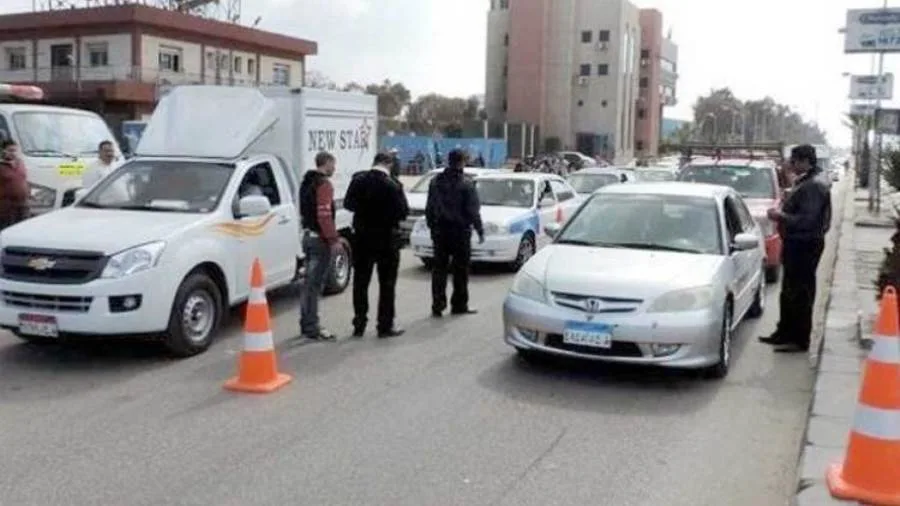 الإدارة العامة للمرور تواصل حملاتها المرورية بكافة الطرق والمحـاور بالتنسيق مع إدارات المرور بمديريات الأمن الإدارة العامة للمرور تواصل حملاتها المرورية بكافة الطرق والمحـاور بالتنسيق مع إدارات المرور بمديريات الأمن