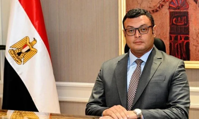 وزير الإسكان يراقب مشاريع البنية التحتية والطرق الحالية في التوسعات الجنوبية للقاهرة الجديدة وزير الإسكان يراقب مشاريع البنية التحتية والطرق الحالية في التوسعات الجنوبية للقاهرة الجديدة