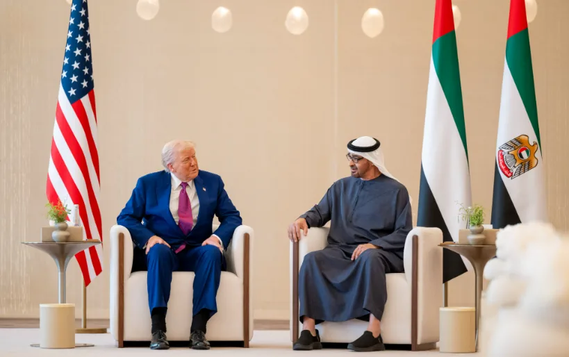 الإمارات تخطط لضخ 1.4 تريليون دولار في الولايات المتحدة لتعزيز شراكتها الاستراتيجية مع واشنطن. الإمارات تخطط لضخ 1.4 تريليون دولار في الولايات المتحدة لتعزيز شراكتها الاستراتيجية مع واشنطن.