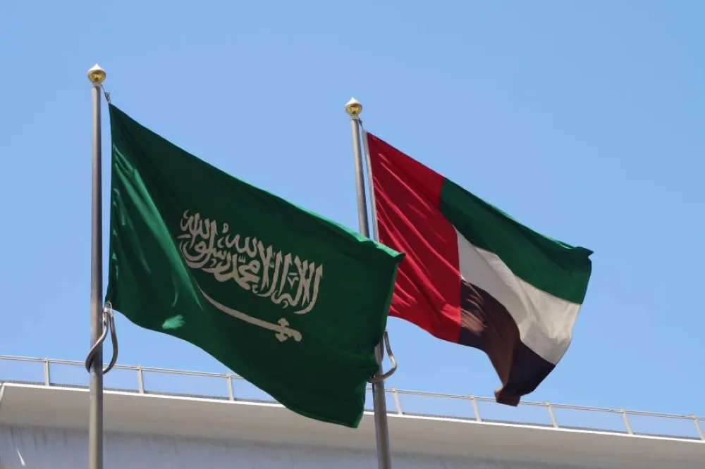 الإمارات والسعودية بين أقوى 10 دول تأثيراً في العالم الإمارات والسعودية بين أقوى 10 دول تأثيراً في العالم