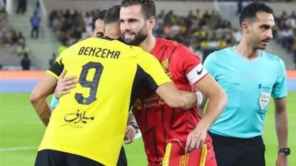 الاتحاد يتوج بكأس خادم الحرمين الشريفين بعد الفوز على القادسية الاتحاد يتوج بكأس خادم الحرمين الشريفين بعد الفوز على القادسية