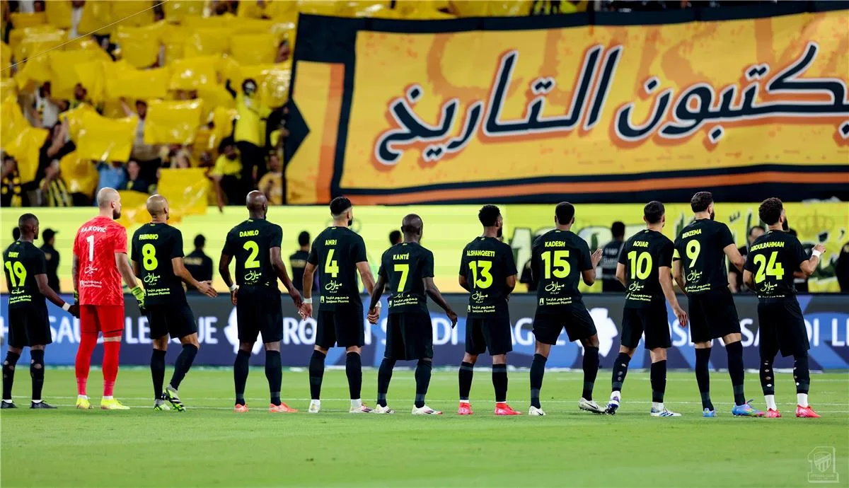 الاتحاد يخطف فوزًا قاتلًا من النصر في قمة الدوري السعودي الاتحاد يخطف فوزًا قاتلًا من النصر في قمة الدوري السعودي