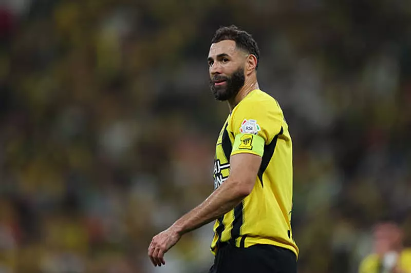 الاتحاد يستعيد خدمات بنزيما قبل مواجهة الشباب الهامة الاتحاد يستعيد خدمات بنزيما قبل مواجهة الشباب الهامة