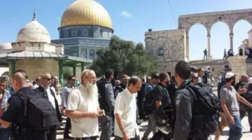 الاحتلال يعتدي على أحد المعالم التاريخية الملاصقة لأسواق المسجد الأقصى