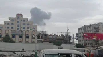 الاحتلال يواصل جرائمه.. تدمير مطار صنعاء الدولي بالكامل (فيديو)
